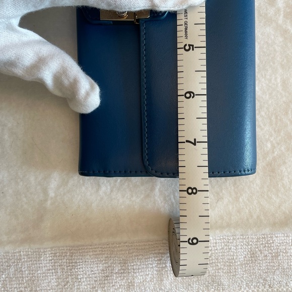 Furla Authentic Vintage Beautiful Blue Leather Wallet with Gold Hardware - Picture 14 of 16